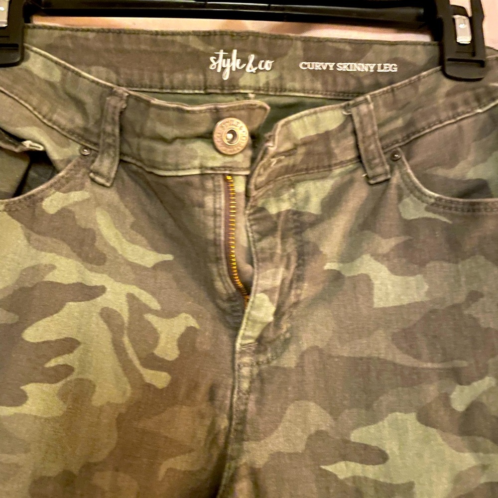 Skinny pants